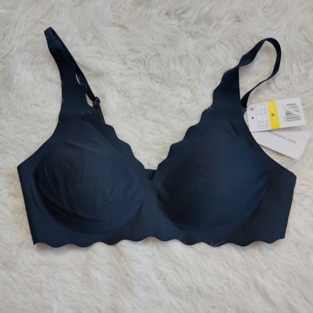 B. Tempt'd Women's Black Wire Free Scallop Bra Size M